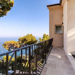 Apartment Sea View With Private Secure Parking - 2, Villefranche-sur-Mer